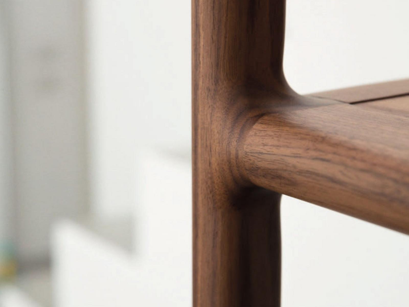 Open double-sided solid wood bookcase | Biblo by Porada