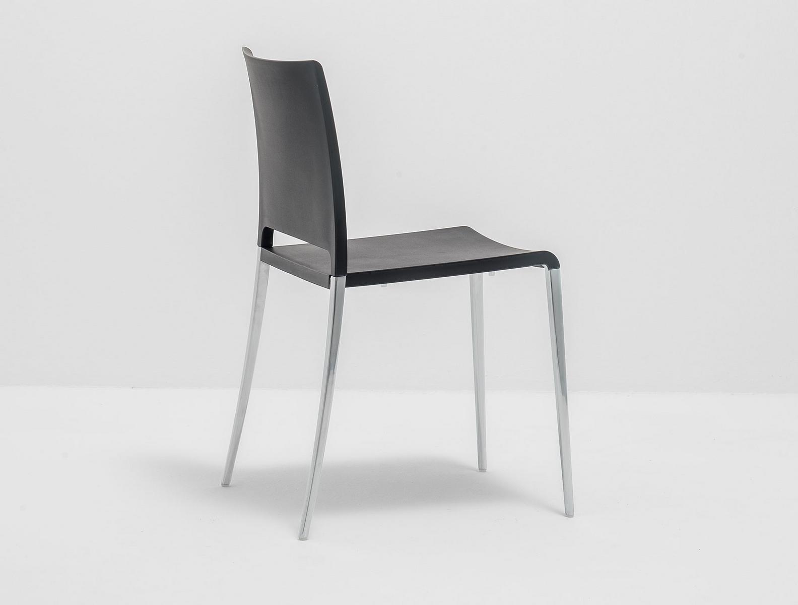 Stackable aluminium chair | Mya 700 by Pedrali