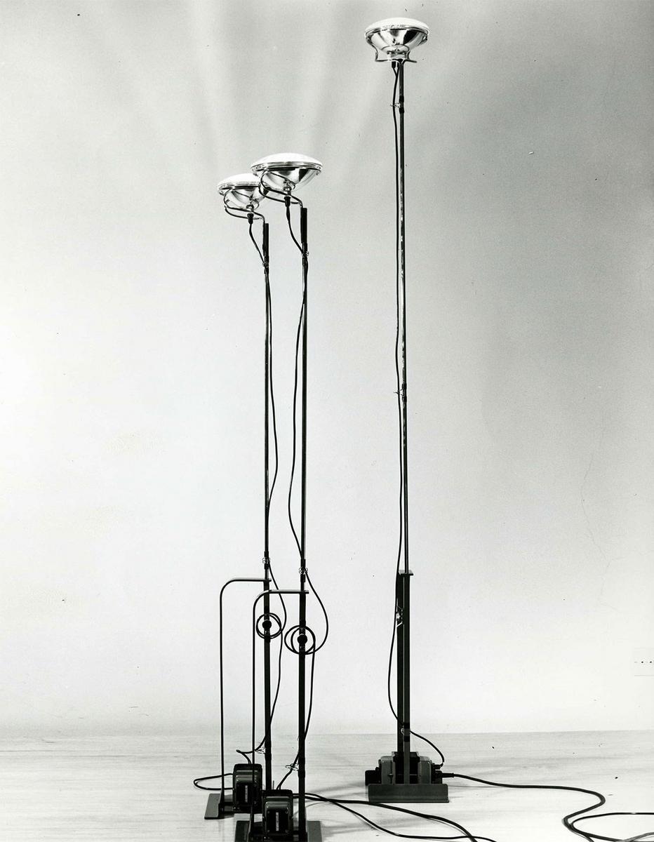 LED indirect light metal floor lamp | Toio Limited Edition by Flos