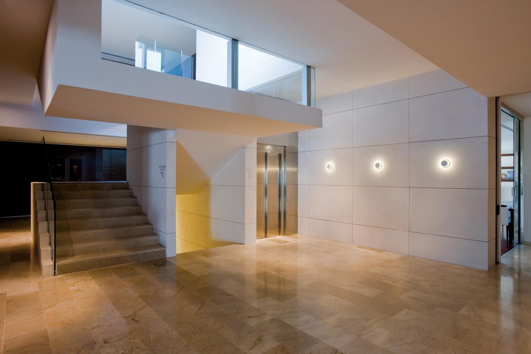 LED wall light | Micro by Vibia