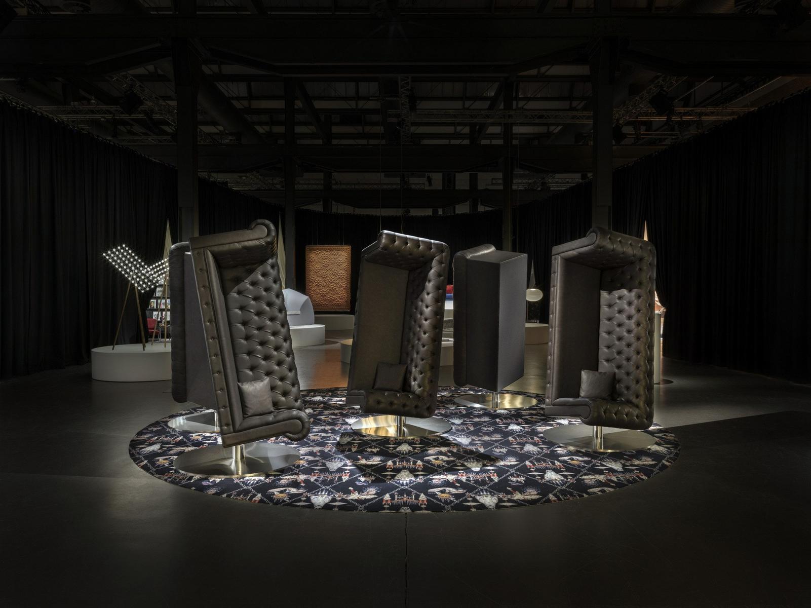 Chesterfield style corner high-back leather armchair | Charleston Chair by Moooi