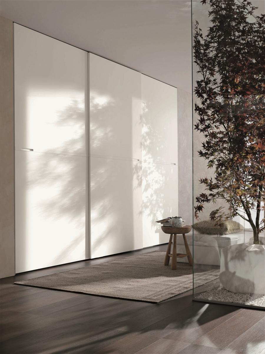 Wardrobe with sliding doors | Meridiana by Tomasella