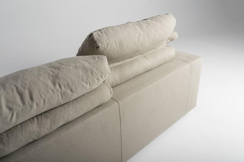 Sectional 4 seater linen sofa | Italo by Mantellassi 1926