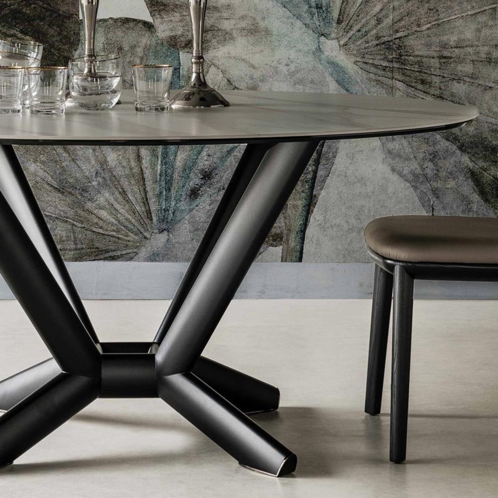 Oval veneer table | Planer by Cattelan Italia