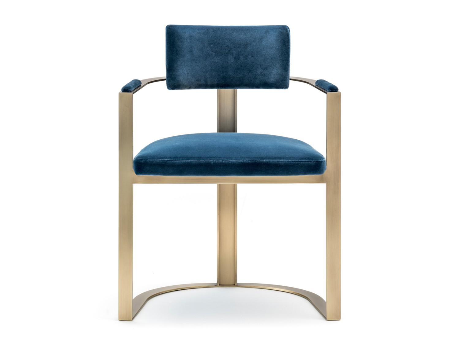 Velvet chair with armrests and burnished metal base | Sveva 6043d by Arcahorn