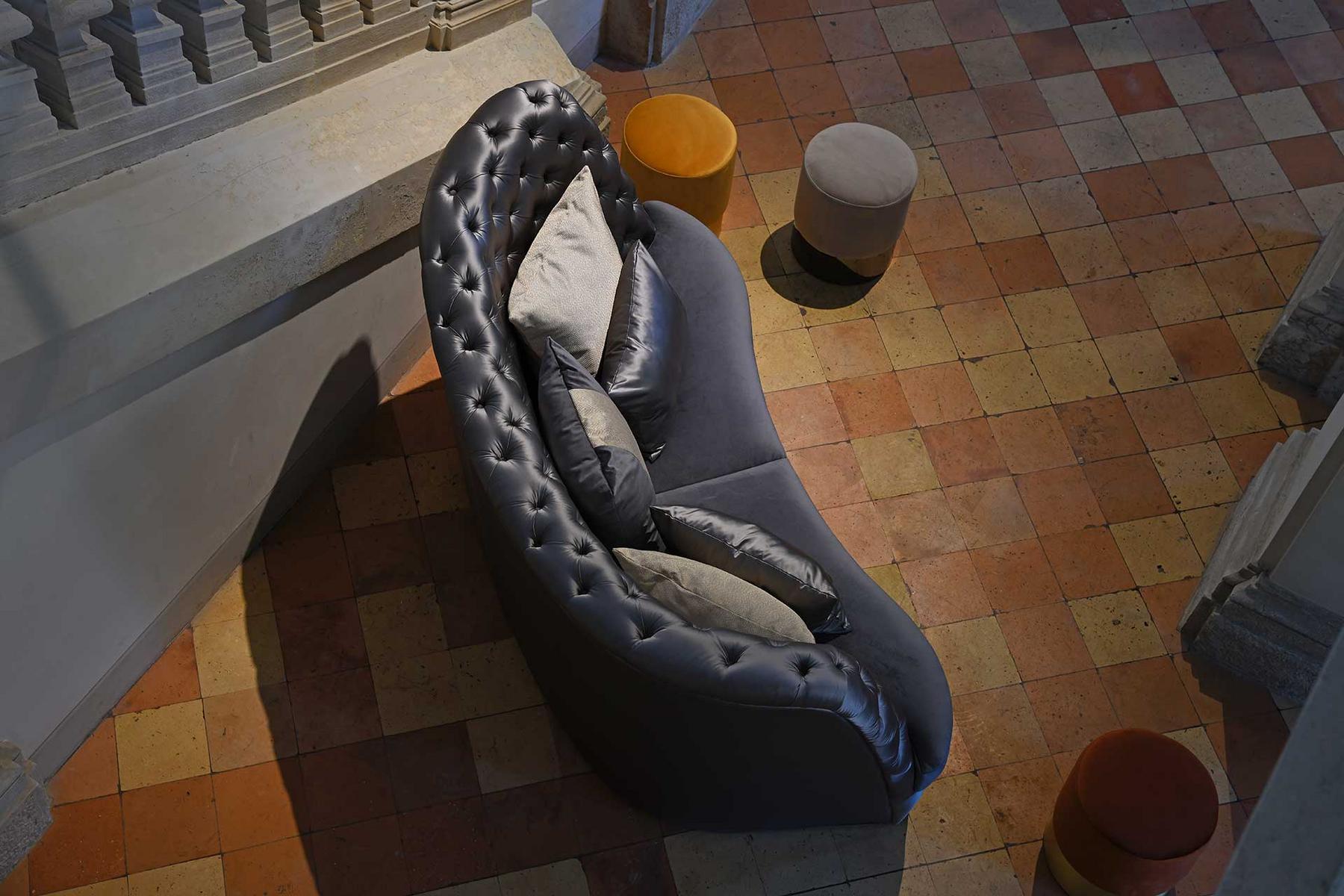 Tufted curved 3 seater sofa | Thalia by Domingo salotti