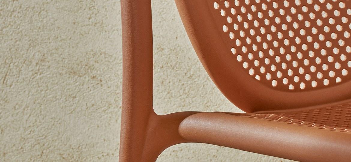 Stackable polypropylene chair | Remind 3730 by Pedrali