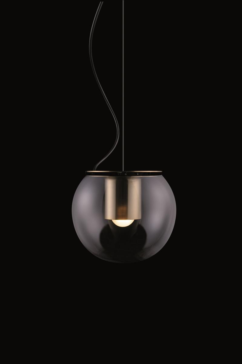 Direct light blown glass pendant lamp | The Globe - 827/828 by Oluce