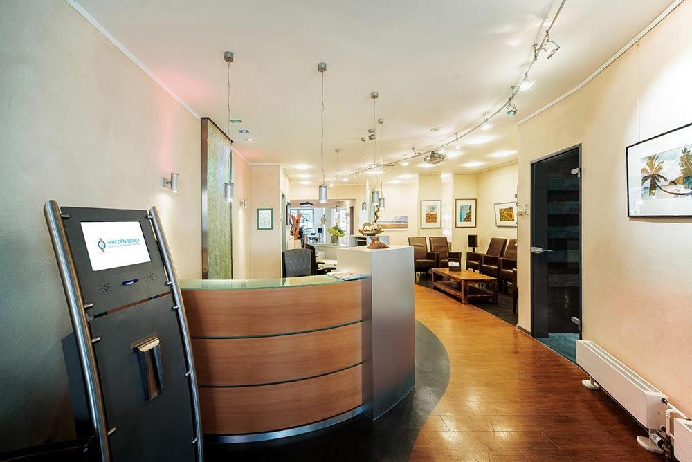 Aluminium pendant lamp in a contemporary style | Barro by SLV