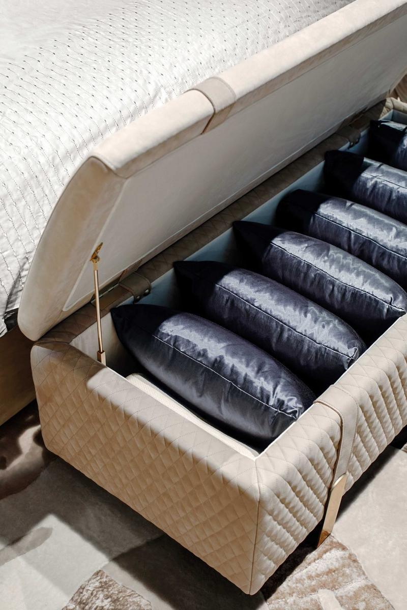 Storage upholstered fabric bench | Grand by Capital Collection