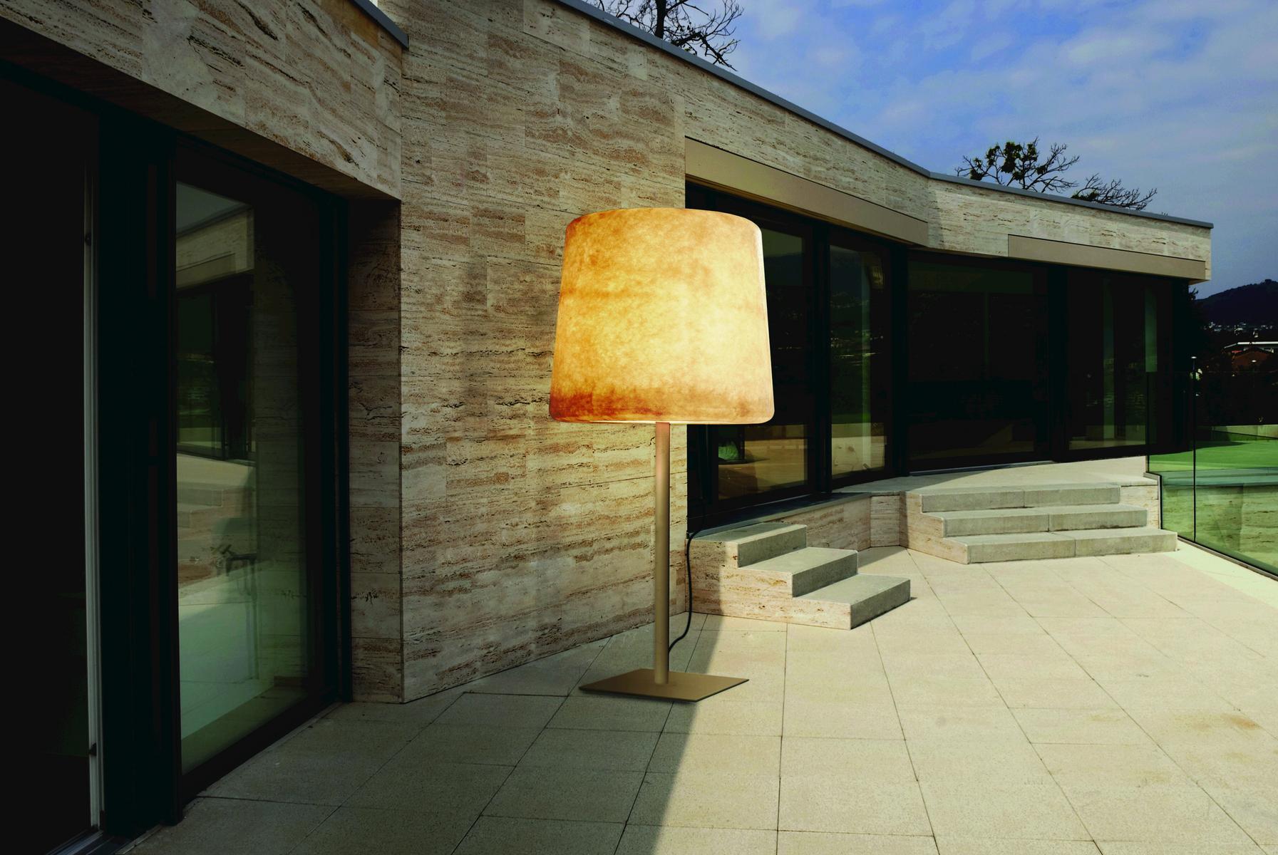 Fiberglass floor lamp | Xxl Outdoor by Contardi