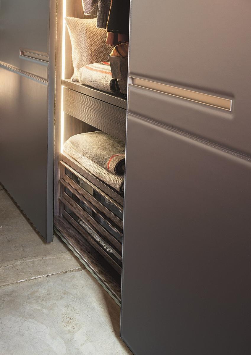 Wardrobe with sliding doors custom | Warm by Lema