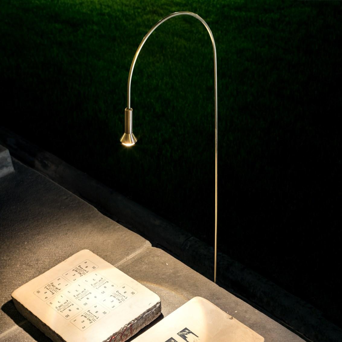 LED garden lamp post | Syphaduepassi by Catellani & Smith