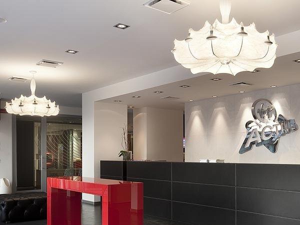 Cocoon resin pendant lamp | Cocoon Zeppelin by Flos