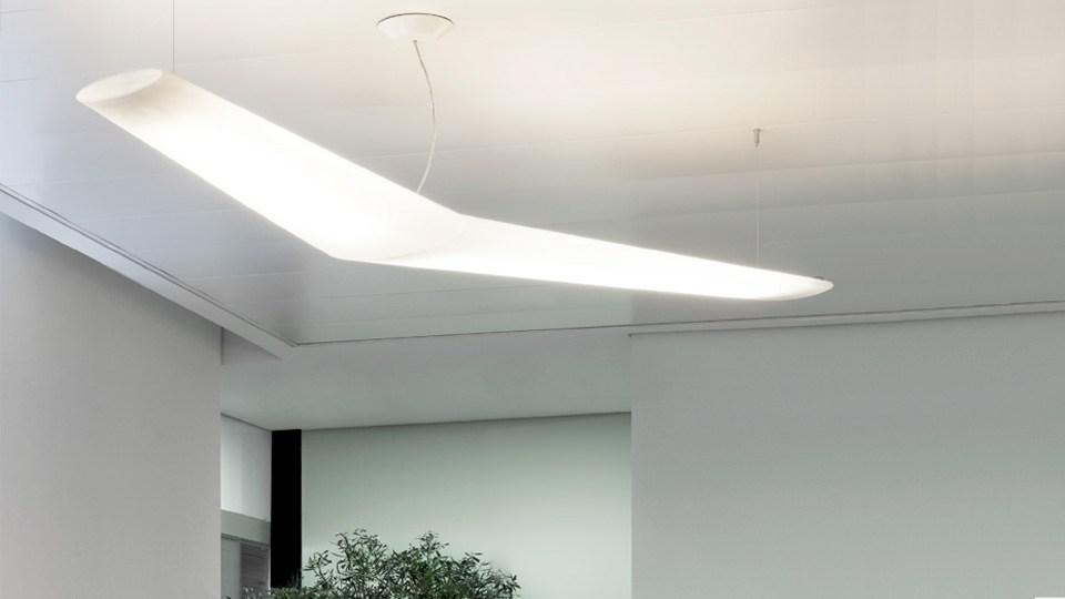 Fluorescent polypropylene pendant lamp | Mouette 2500 by Artemide
