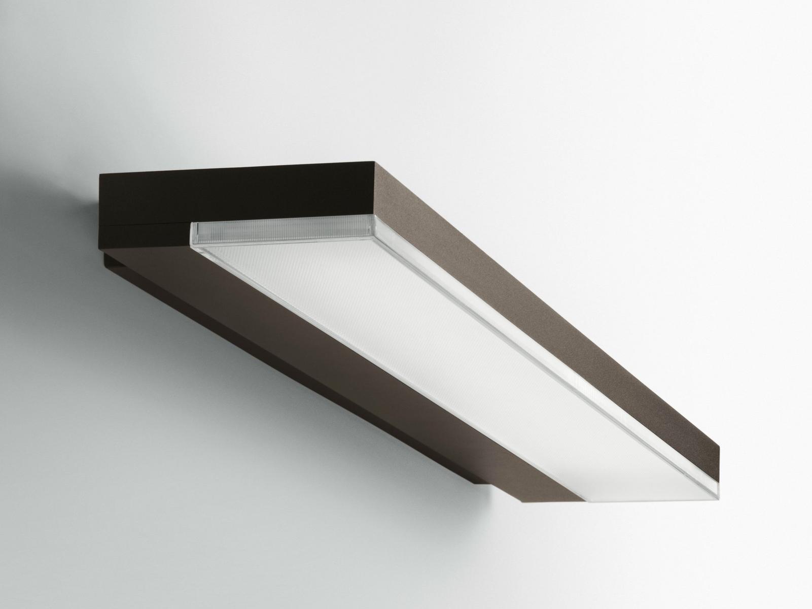 Direct-indirect light wall lamp | Chocolate by Artemide