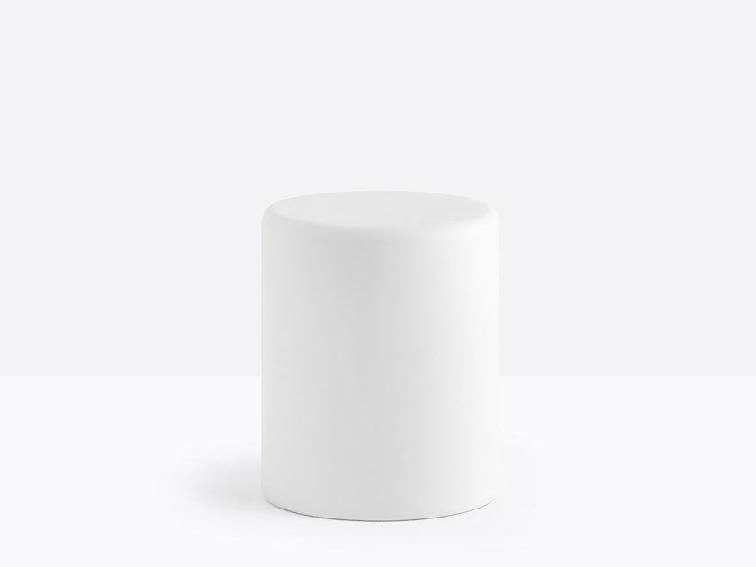 Low polyethylene stool with light | Wow 485 by Pedrali
