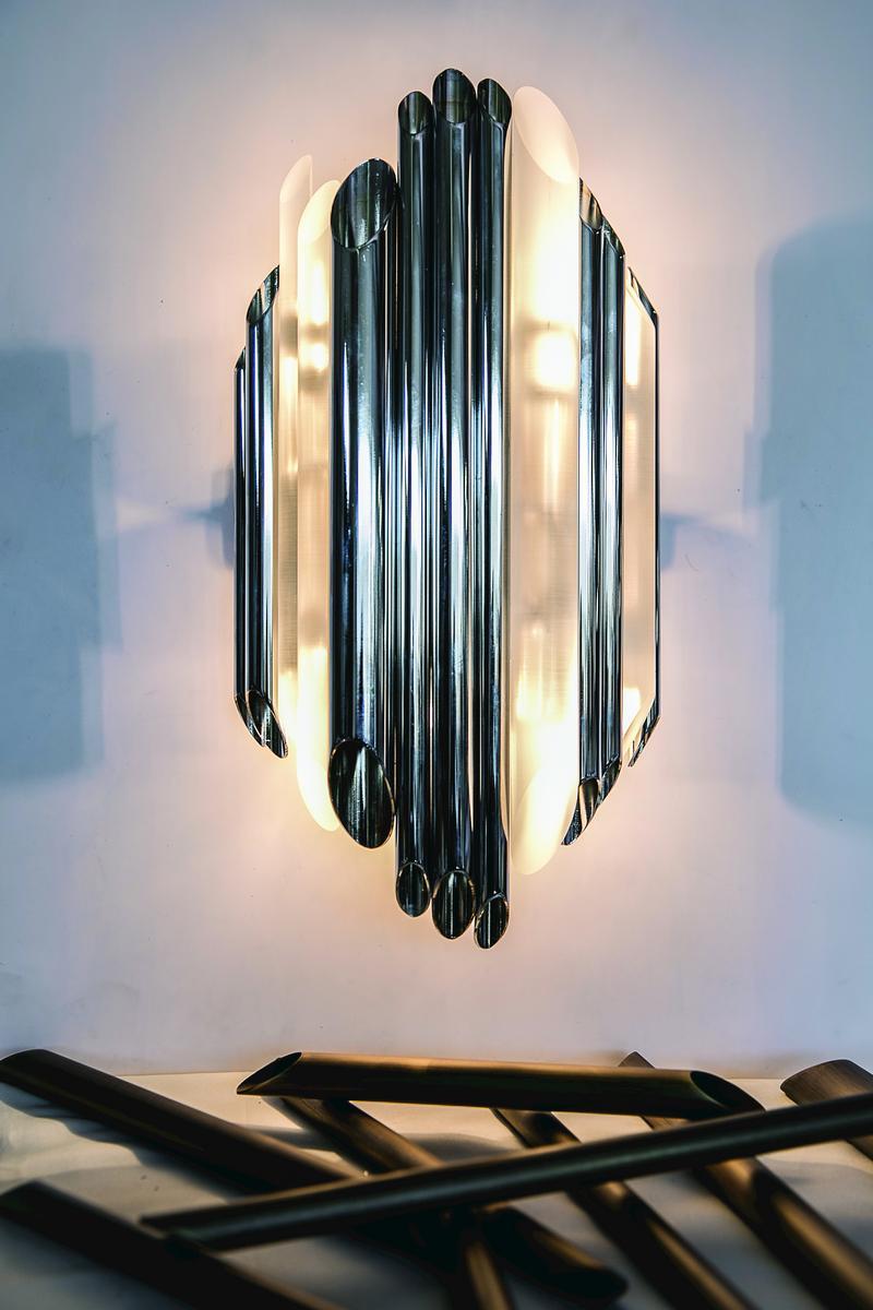 Metal and plexiglass wall light | Bach by Contardi