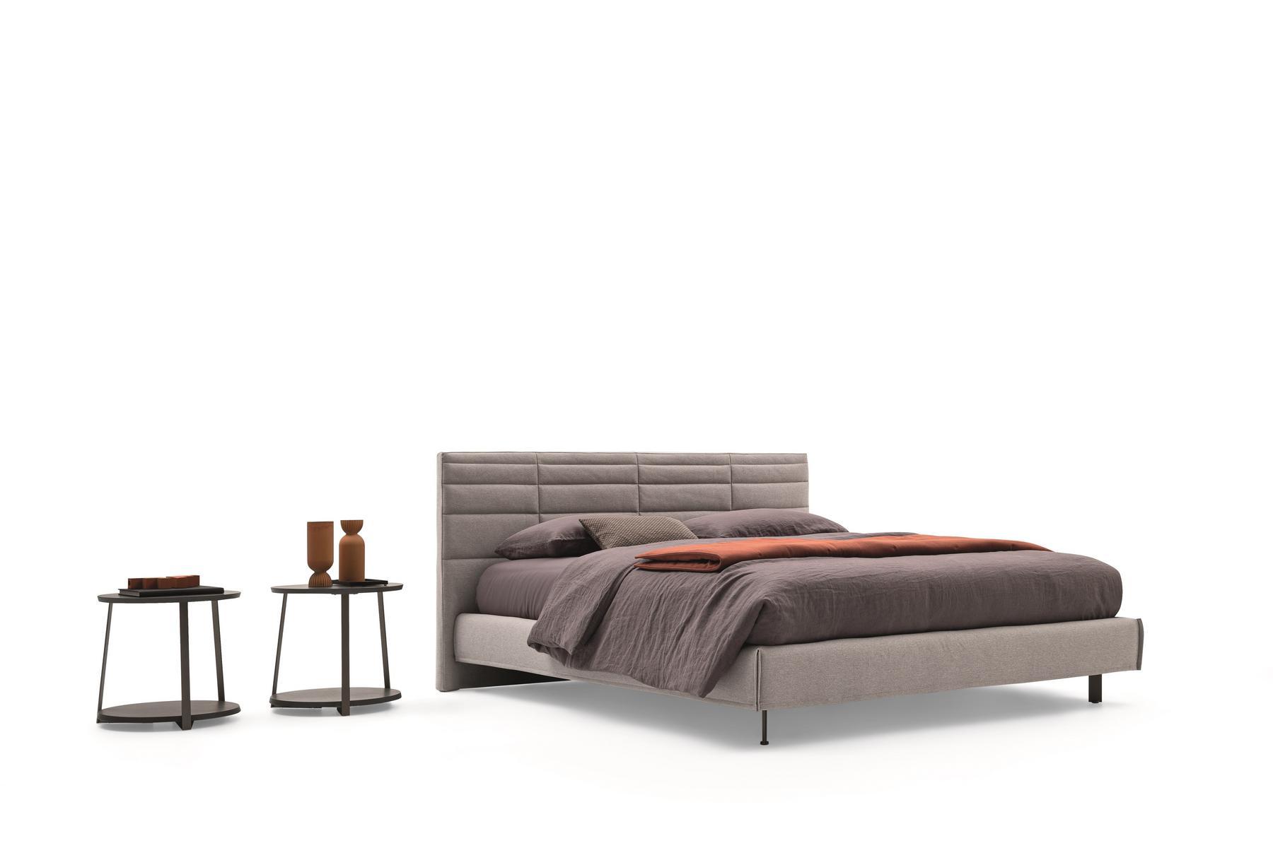 Upholstered storage bed | Grandangolo by Ditre Italia