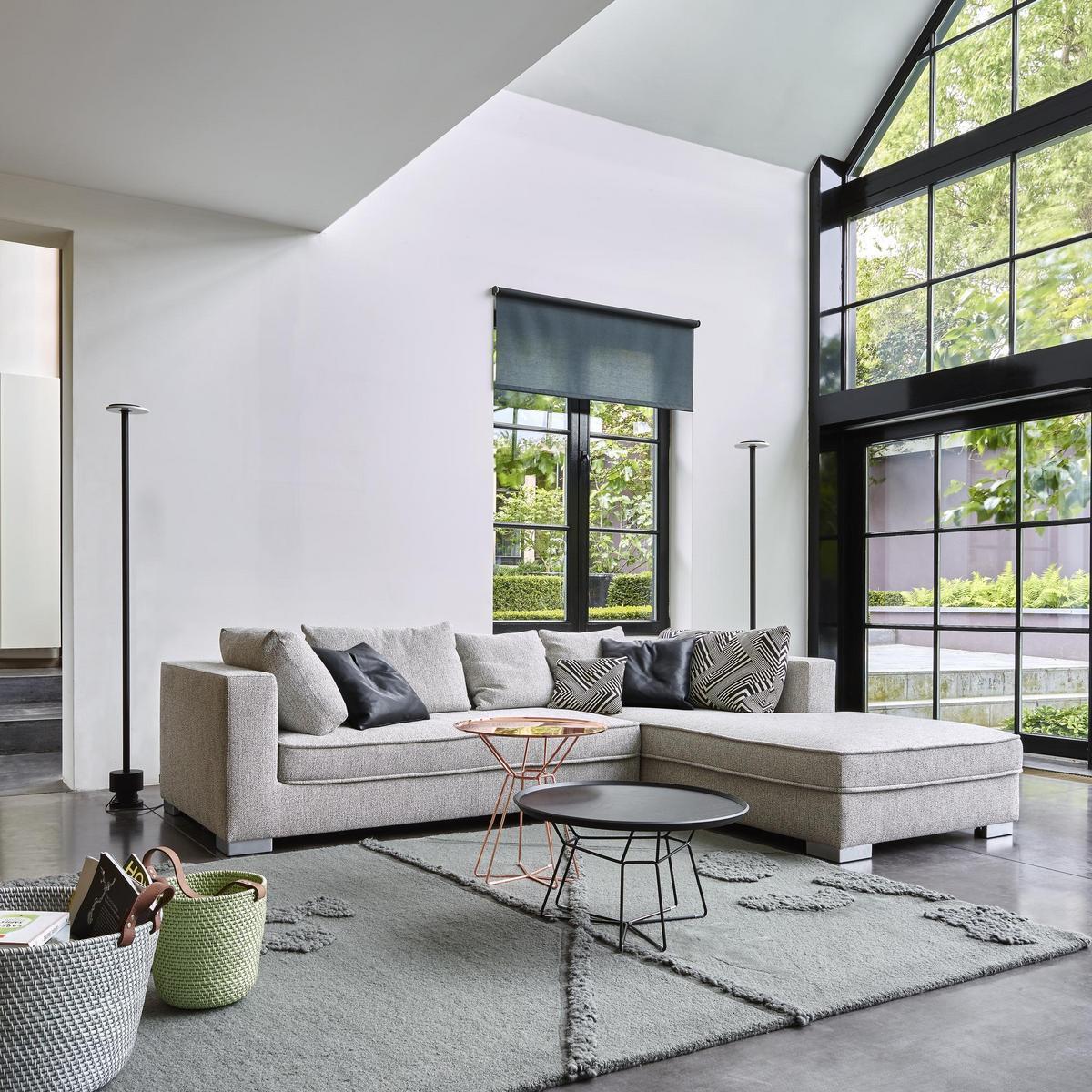 Low round steel and wood coffee table | Falda by Ligne Roset