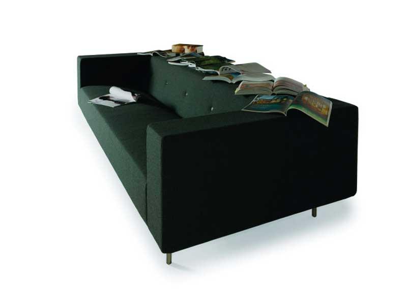 Sofa with integrated magazine rack | Bottoni Shelf by Moooi