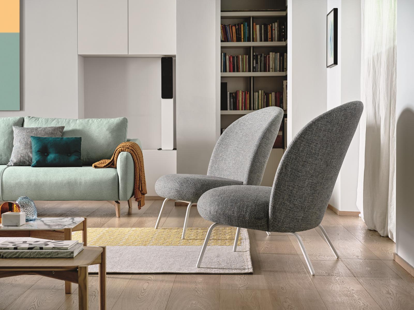 Upholstered fabric easy chair | Puffy by Calligaris