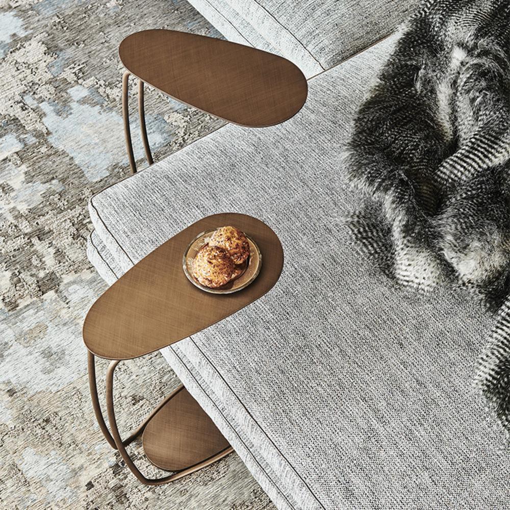 Oval metal coffee table | Yago by Cattelan Italia