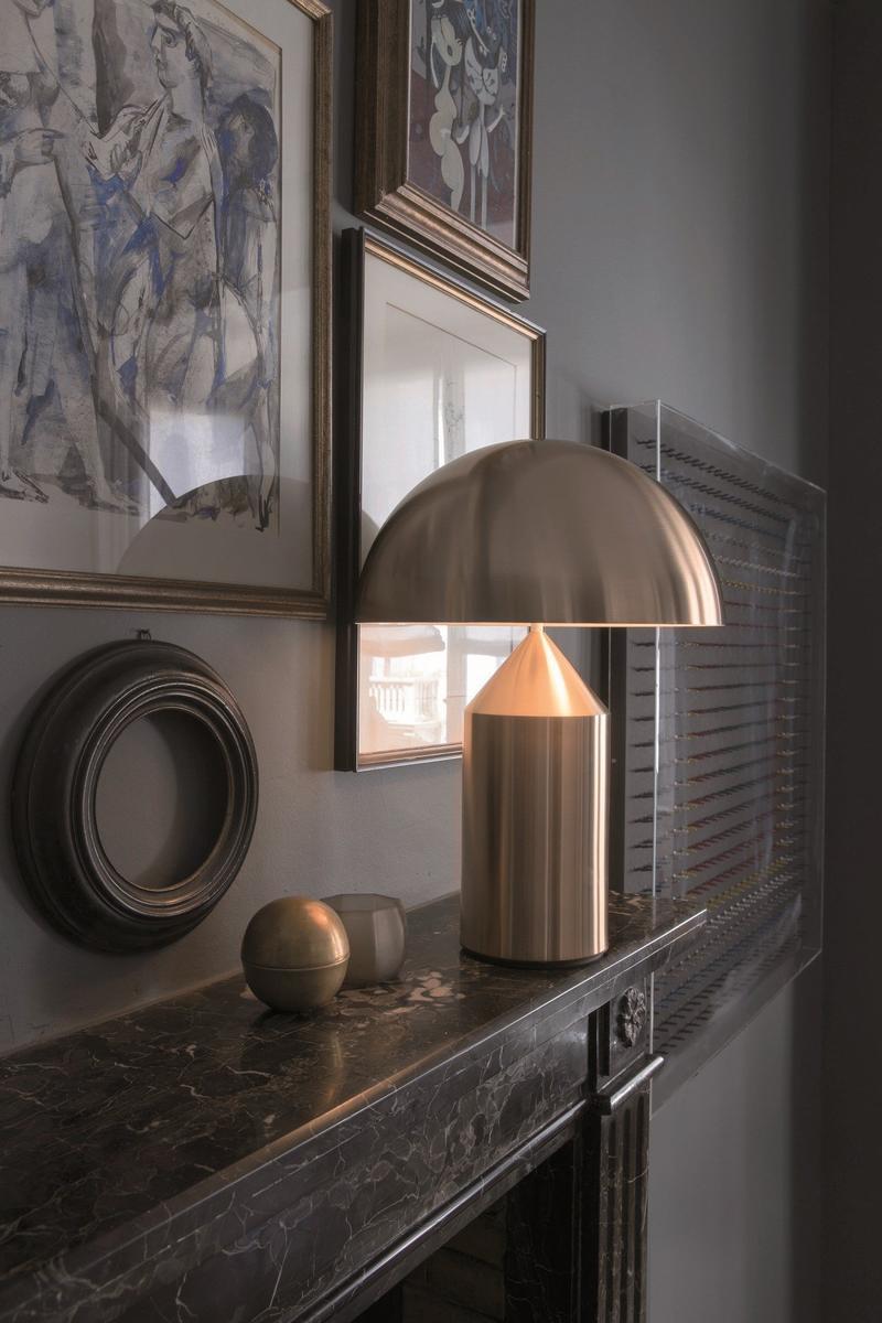 Direct light gold metal table lamp | Atollo Gold by Oluce