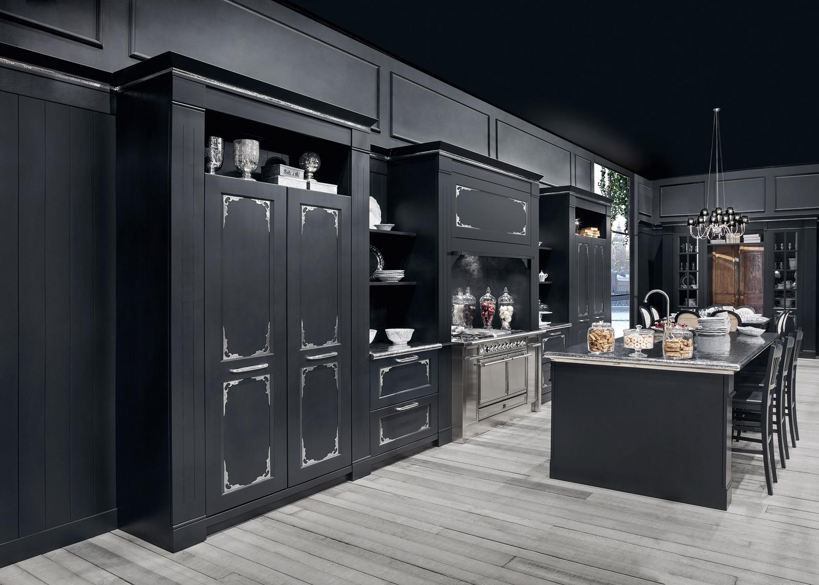 Solid wood kitchen with island  with handles Minacciolo English Mood