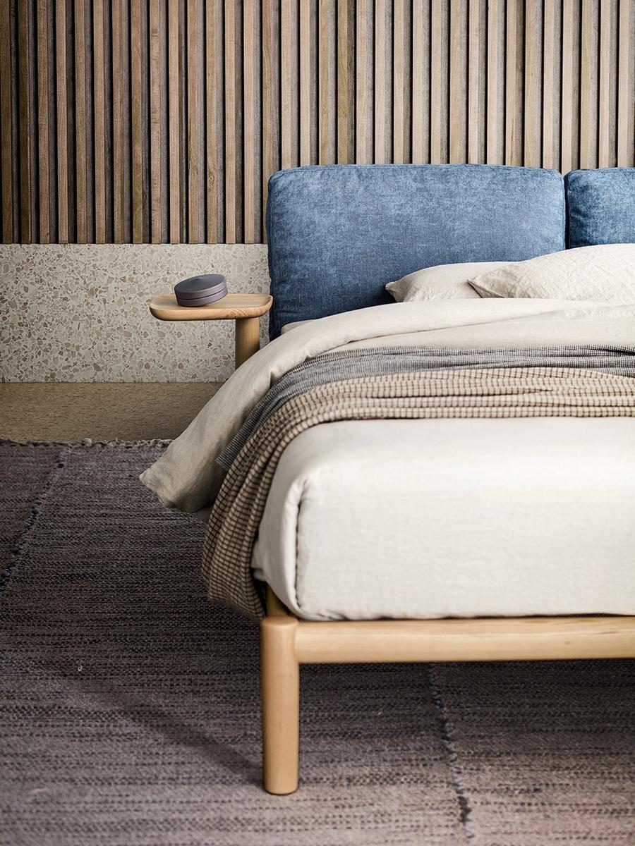 Solid wood bed with integrated nightstands | Dionisio by Pianca