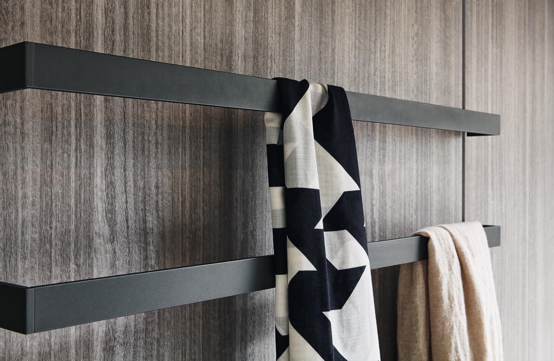 Sectional wooden walk-in wardrobe | Master Dressing by Molteni