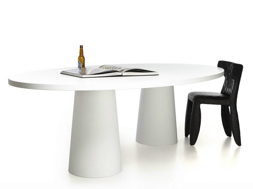 Oval table | Container Classic Oval 260 by Moooi