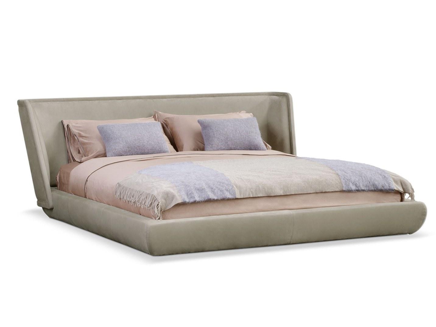 Leather bed | Metropolis Plain by Baxter