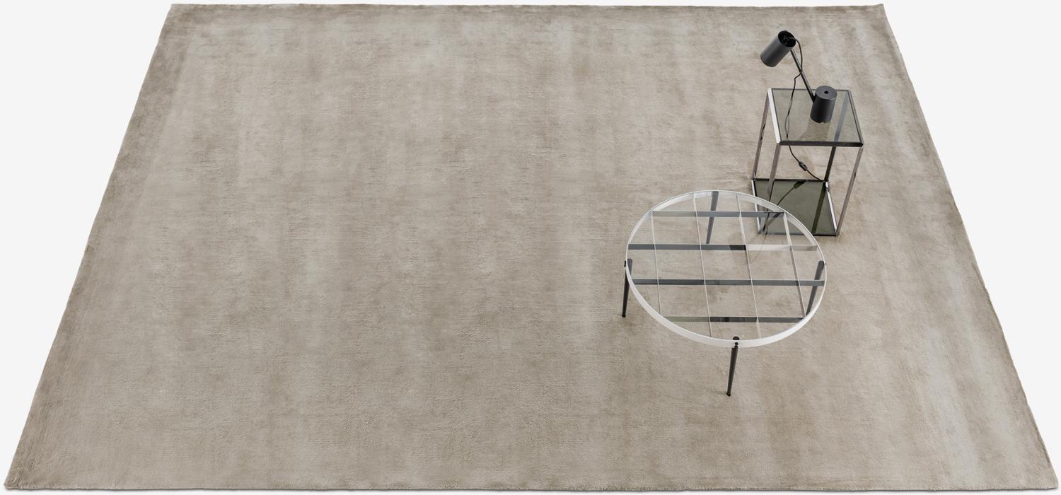 Handmade silk rug | Hem By G.t. Design by Molteni