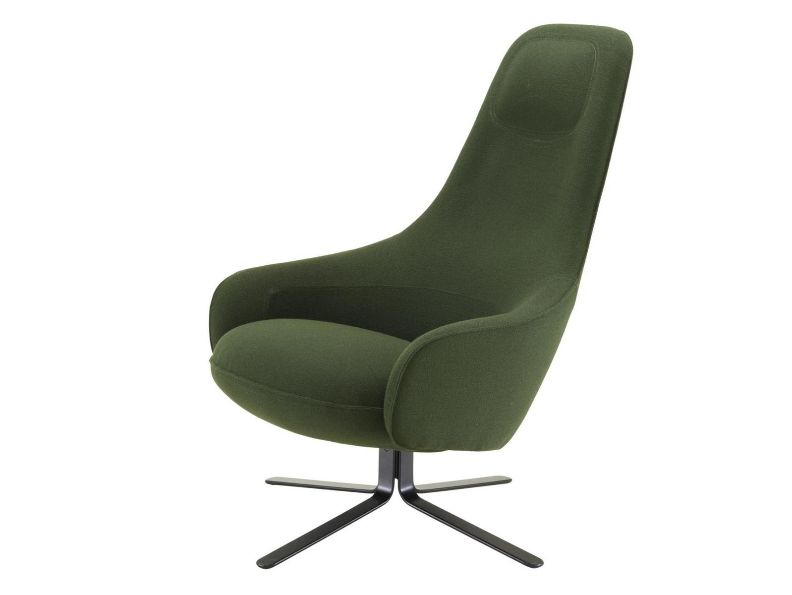 Fabric armchair with 4-spoke base with armrests | Moa by Ligne Roset