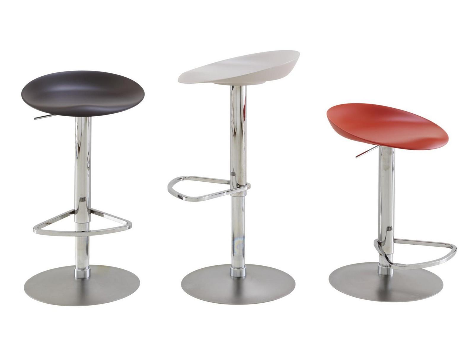 Stool with steel footrest and polyurethane seat | Berretto by Ligne Roset
