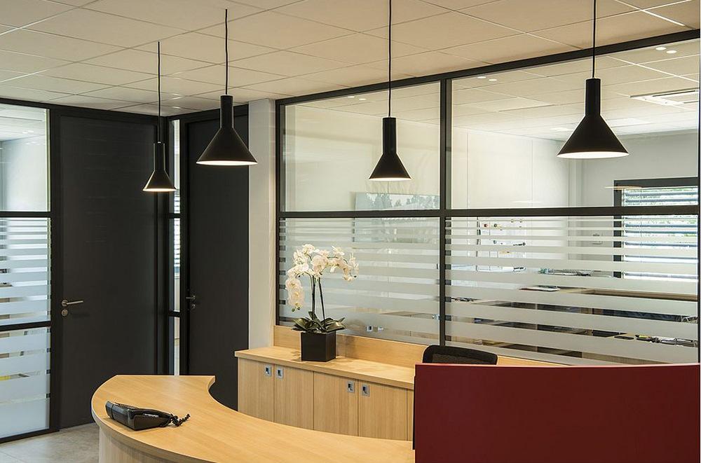 Metal pendant lamp in a contemporary style | Phelia by SLV