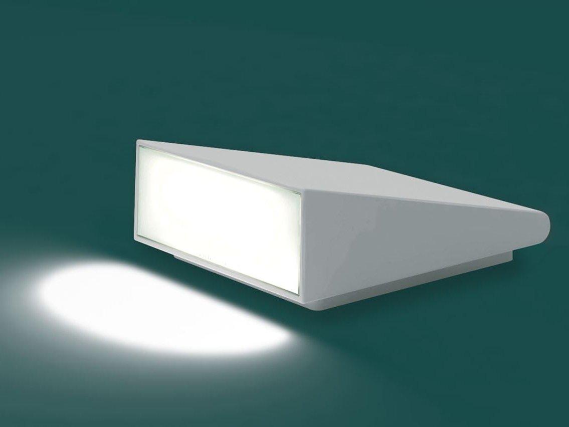 LED die cast aluminium floor lamp | Cuneo by Artemide