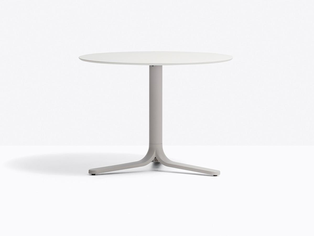 Round die cast aluminium coffee table | Fluxo 5463 by Pedrali