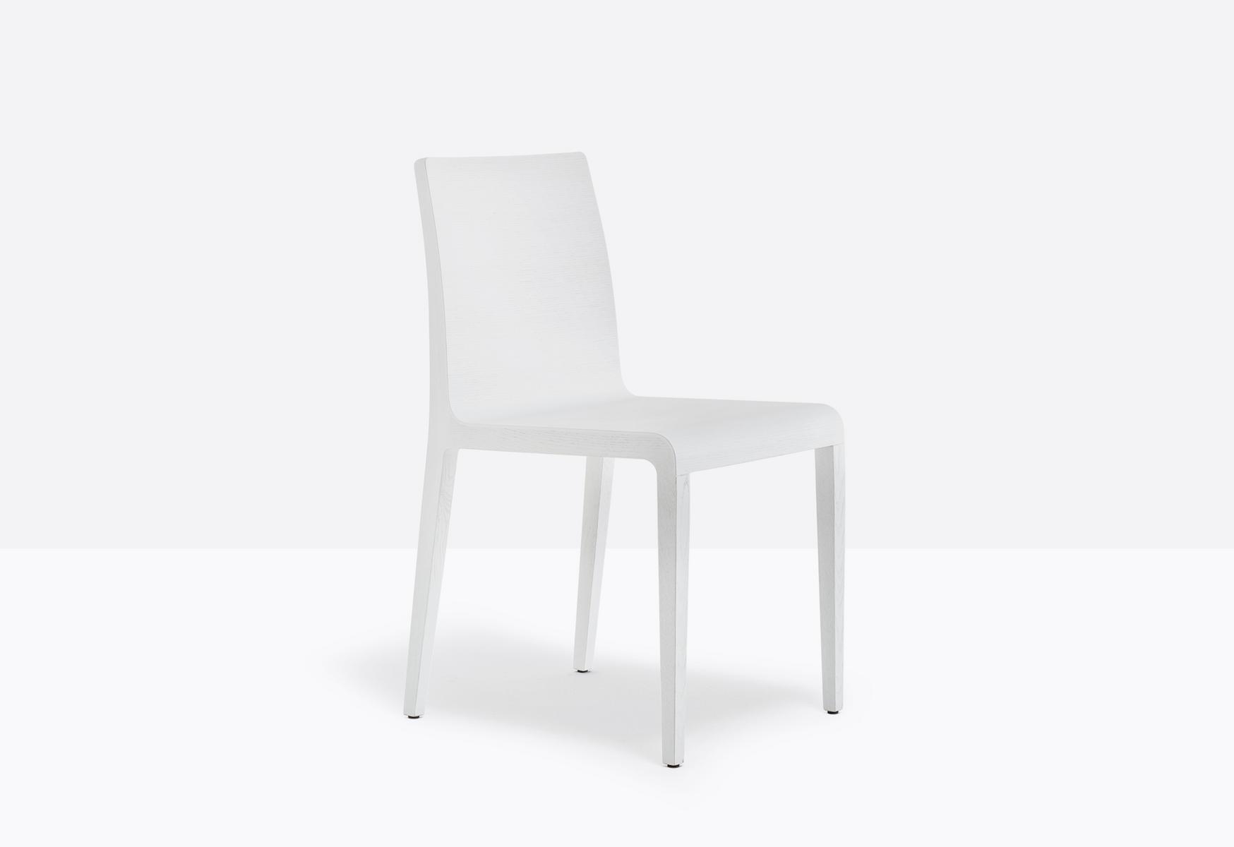 Solid wood chair | Young 420 by Pedrali