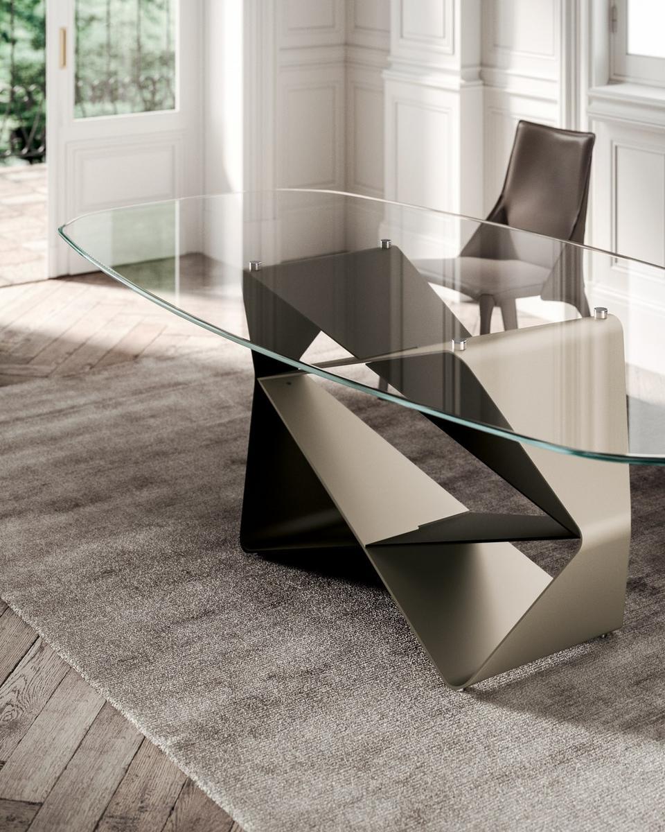 Oval table in crystal and metal | Gem by Ozzio Italia