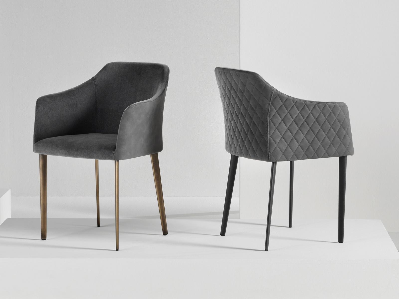 Upholstered fabric chair with armrests | Carmen by Riflessi