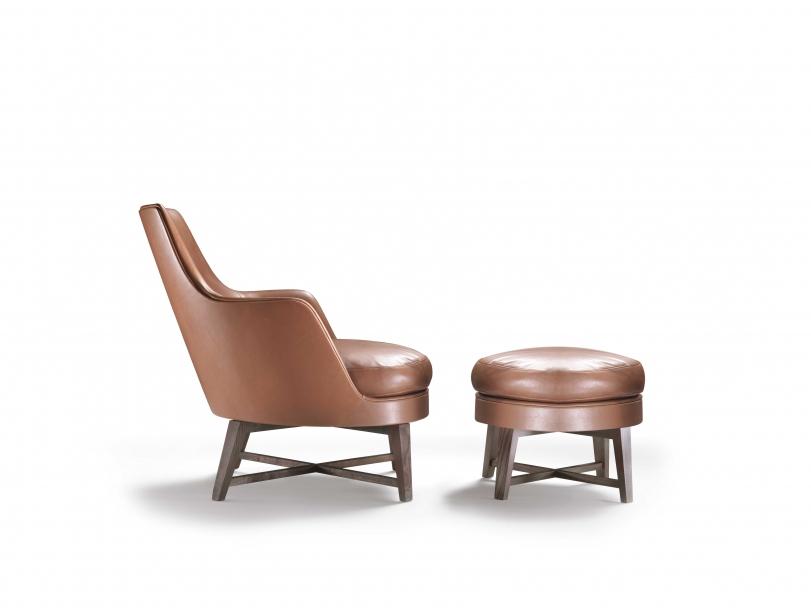 Leather armchair with armrests | Guscio by Flexform