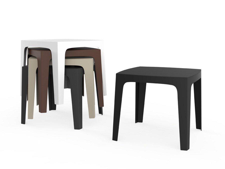 Square garden table | Solid by Vondom