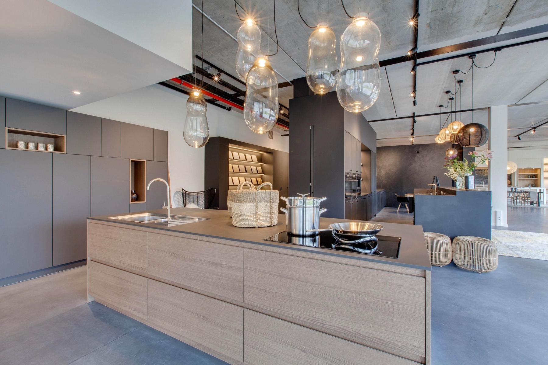 LED glass pendant lamp | Baby Bubble by Dark