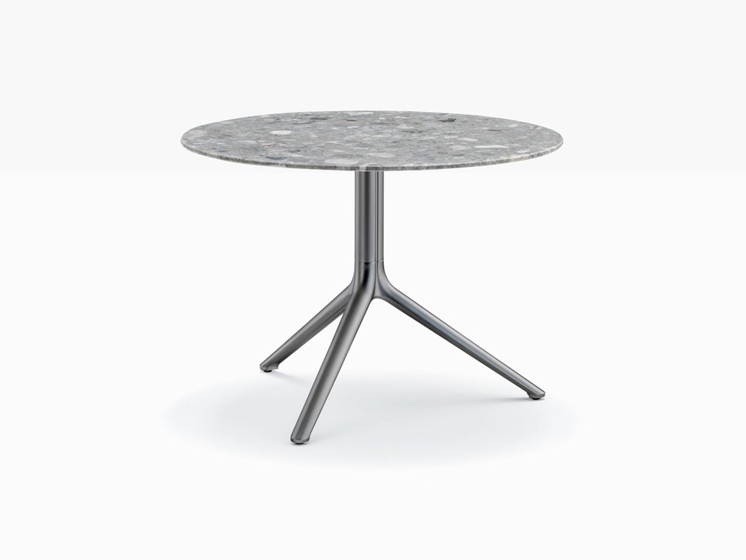 Round die cast aluminium coffee table with 3-star base | Elliot 5473 by Pedrali