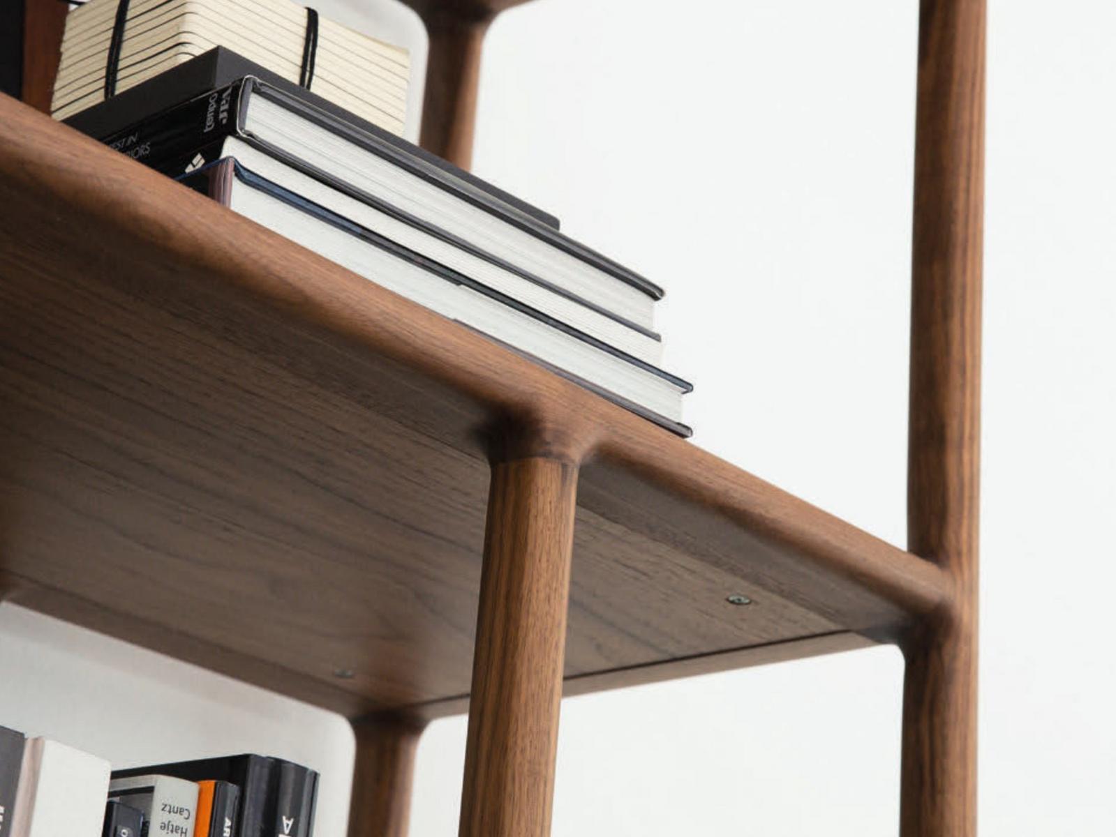 Open double-sided solid wood bookcase | Biblo by Porada