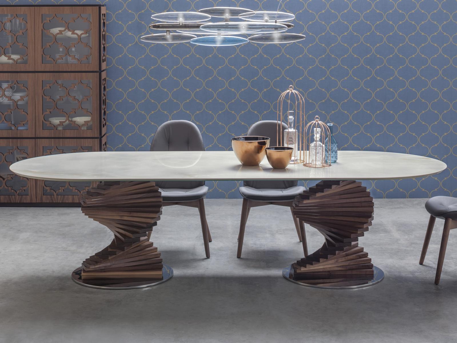 Oval porcelain stoneware table with oak base | Big Firenze by Tonin Casa
