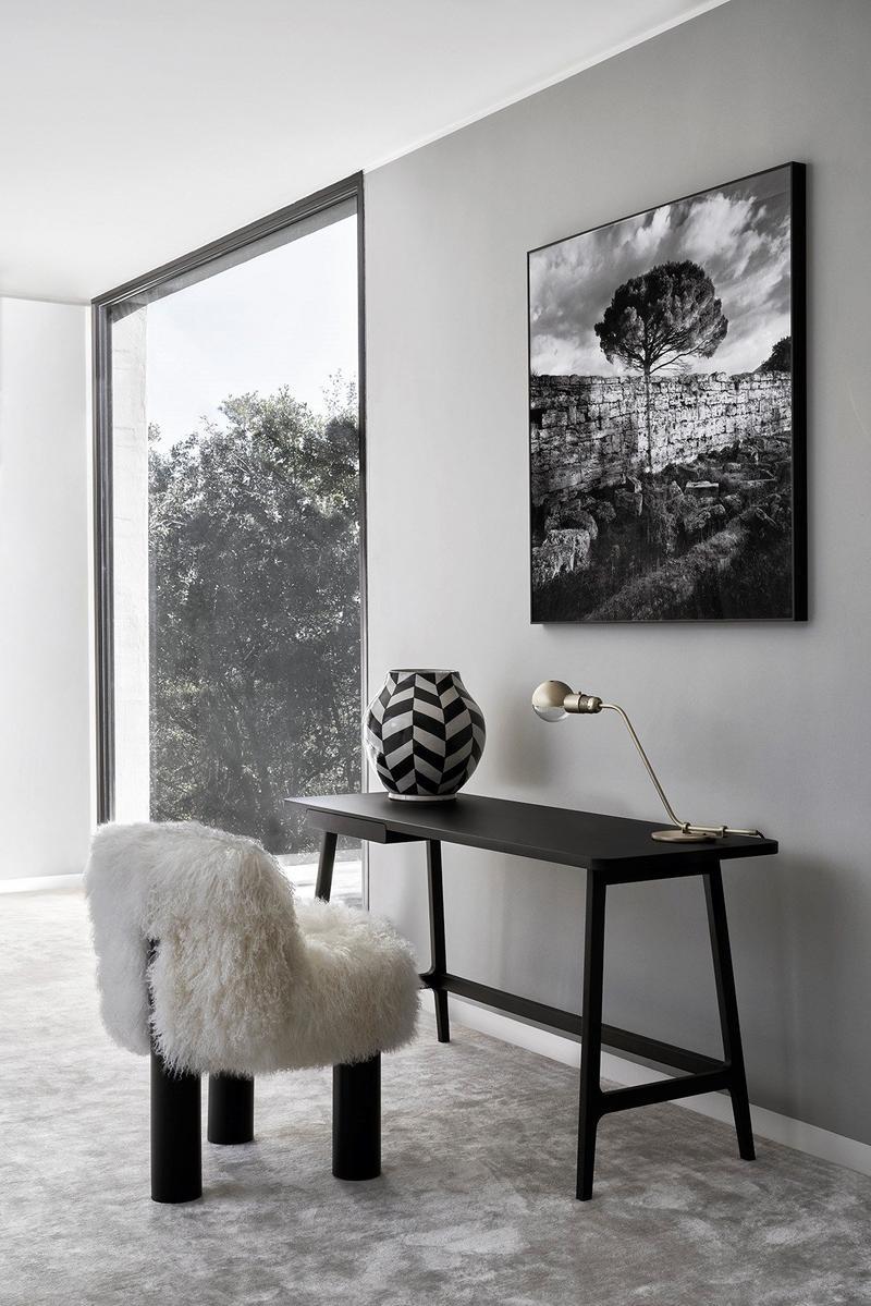 Upholstered fur armchair | Botolo Low by Arflex
