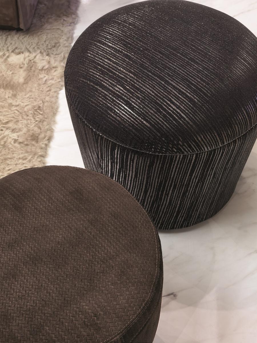 Round fabric pouf | Godwin by Longhi